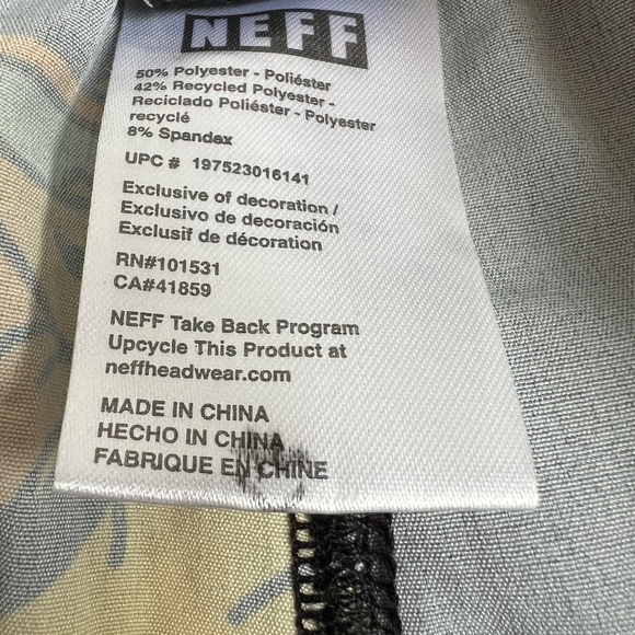 New NEFF Shorts Novelty Duck Print Swim Trunks Board Beach Black Yellow Sz L NWT - Picture 5 of 6